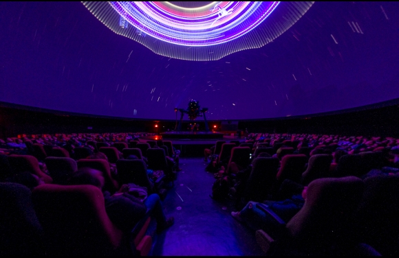 Proyección Láser con música rock Planetario